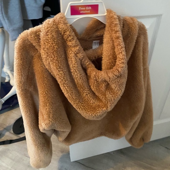 sherpa cropped hoodie - Picture 3 of 5